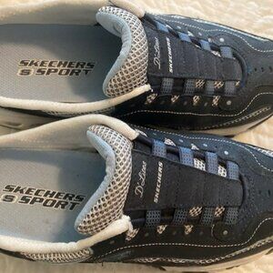 Sketchers D'Lites Sport, Air-cooled Memory Foam, Size 7.5